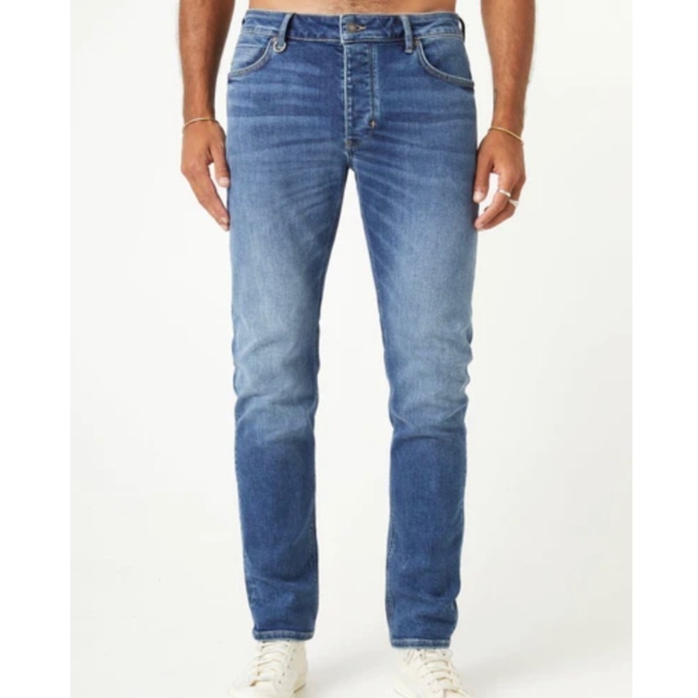NEUW Sz 33 x 34 Lou Slim Button Fly Mid Wash Slim Leg Jeans